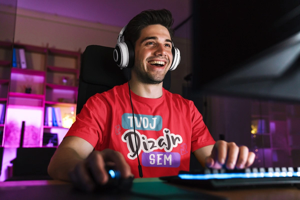 Gaming majice in merch z lastnim potiskom