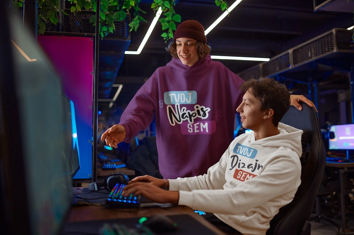 Gaming majice in merch z lastnim potiskom